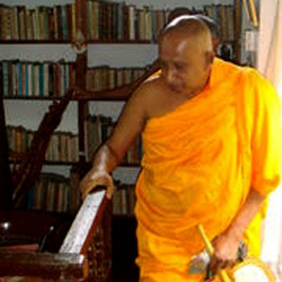 2 One Year Almsgiving 2010.revvijithasiri Anunayaka Tero Of Malwatha Maha Viharaya