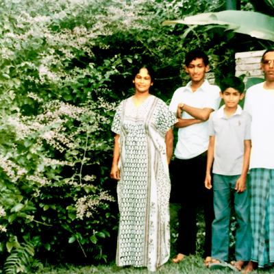 16 Family Photo 1987